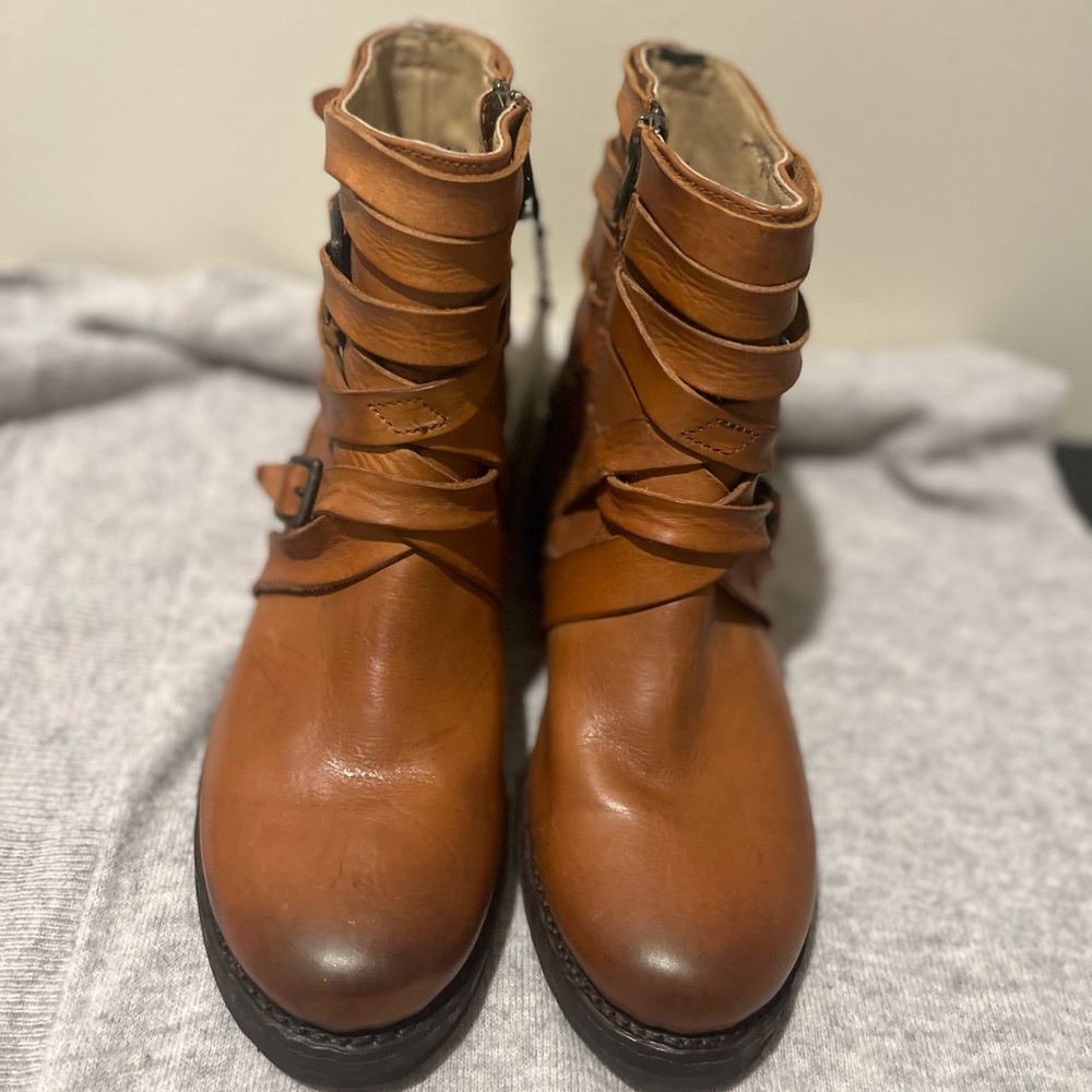 FRYE VERONICA STRAPPY BOOTS (New in box)